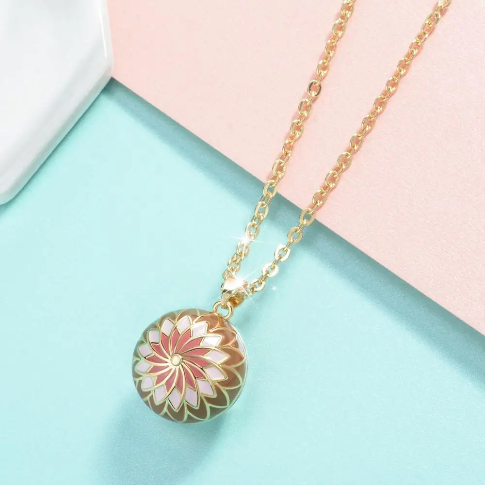 Bola de grossesse plaqué or boule émaillée fleur rose et taupe – Image 4
